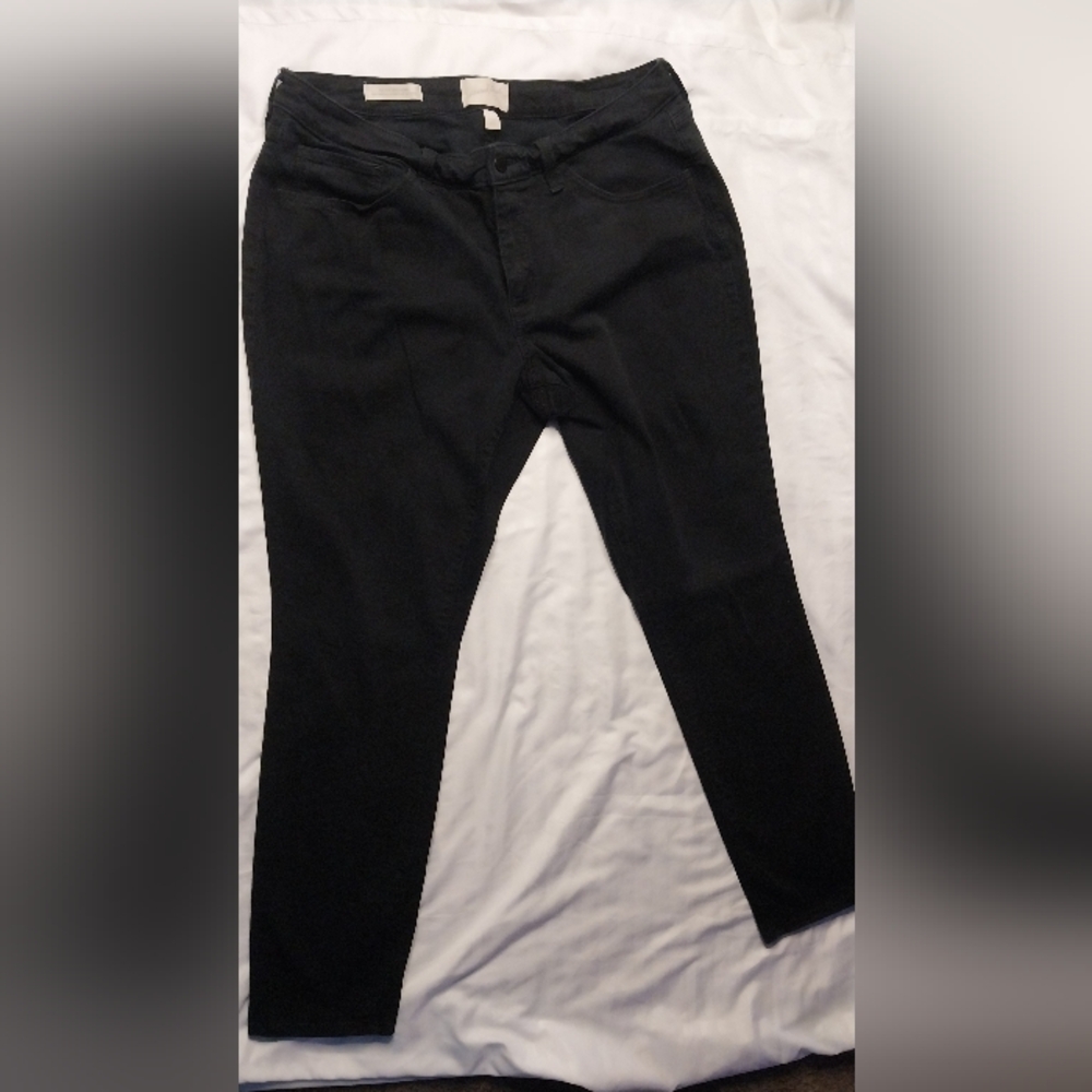 Universal Thread Black Mid Rise Curvy Skinny Jeans Size 14 / 32R